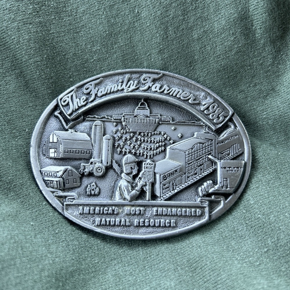 VINTAGE 1985 **THE FAMILY FARMER** COMMEMORATIVE BELT BUCKLE